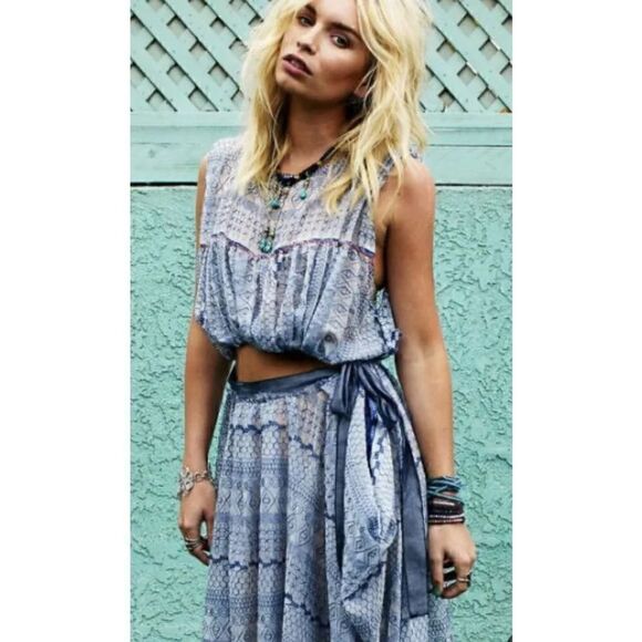 FREE PEOPLE | new romantics embroidered blue and white pattern bohemian dress M - Picture 2 of 11